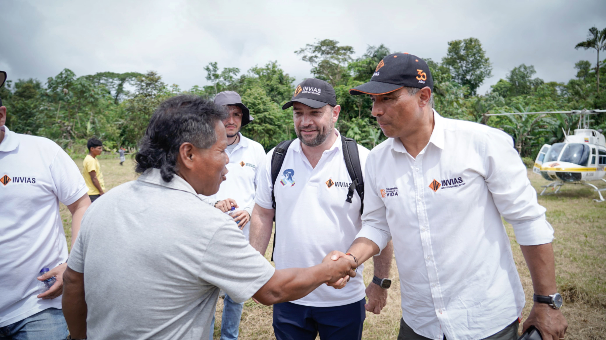 Invías entregó muelle fluvial y firmó convenios con cabildos indígenas y Juntas de Acción Comunal por $3.024 millones, en Vigía del Fuerte, Antioquia