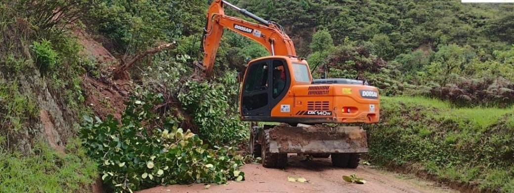 Invías atiende emergencia en corredor Neiva – Balsillas, afectado por deslizamientos