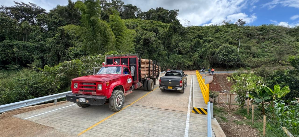 Invías entrega e inaugura el Puente Calima Darién, una obra que impulsa la conectividad en el Valle del Cauca