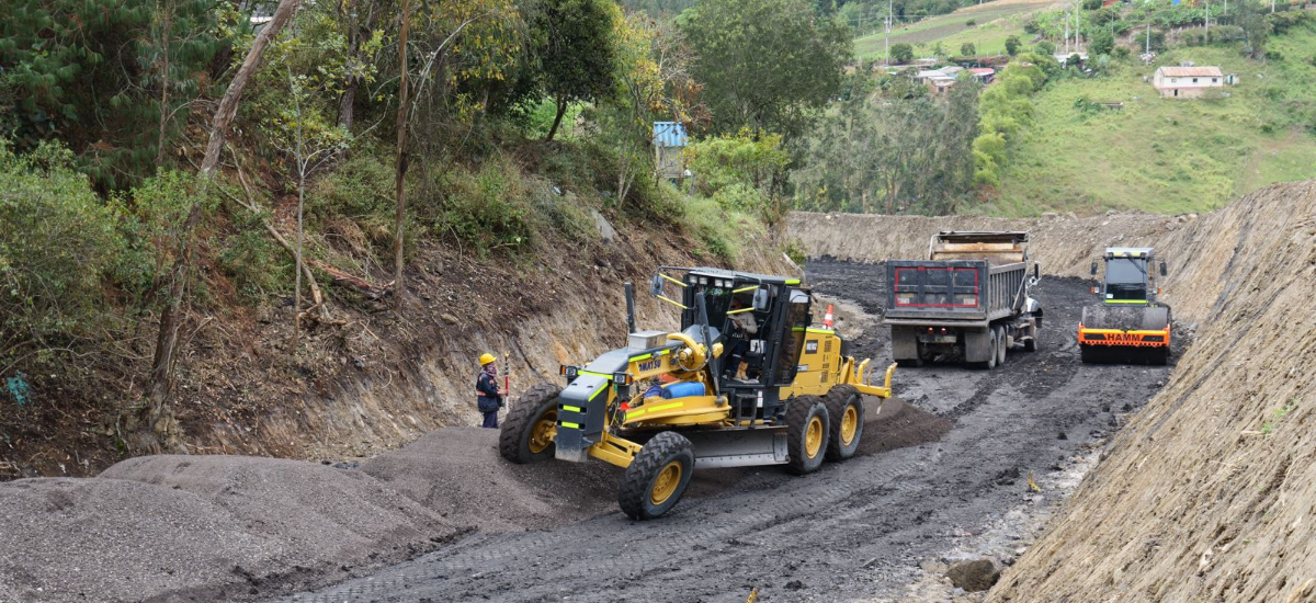 El sector Transporte y la ciudadanía realizan recorrido de verificación, en el km 18 de la vía al Llano