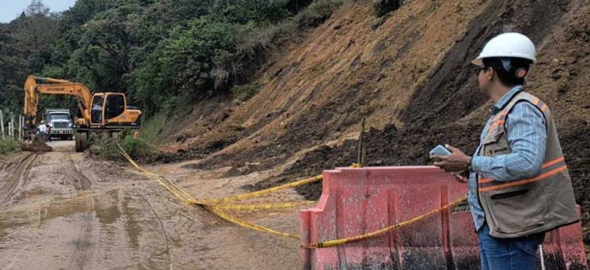 Invías atiende deslizamiento en la vía Pasto - Buesaco – Higuerones, Nariño