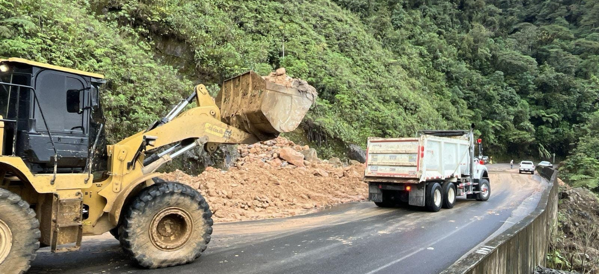 Continúan labores de limpieza en la vía Orrapihuasi – Florencia, Caquetá