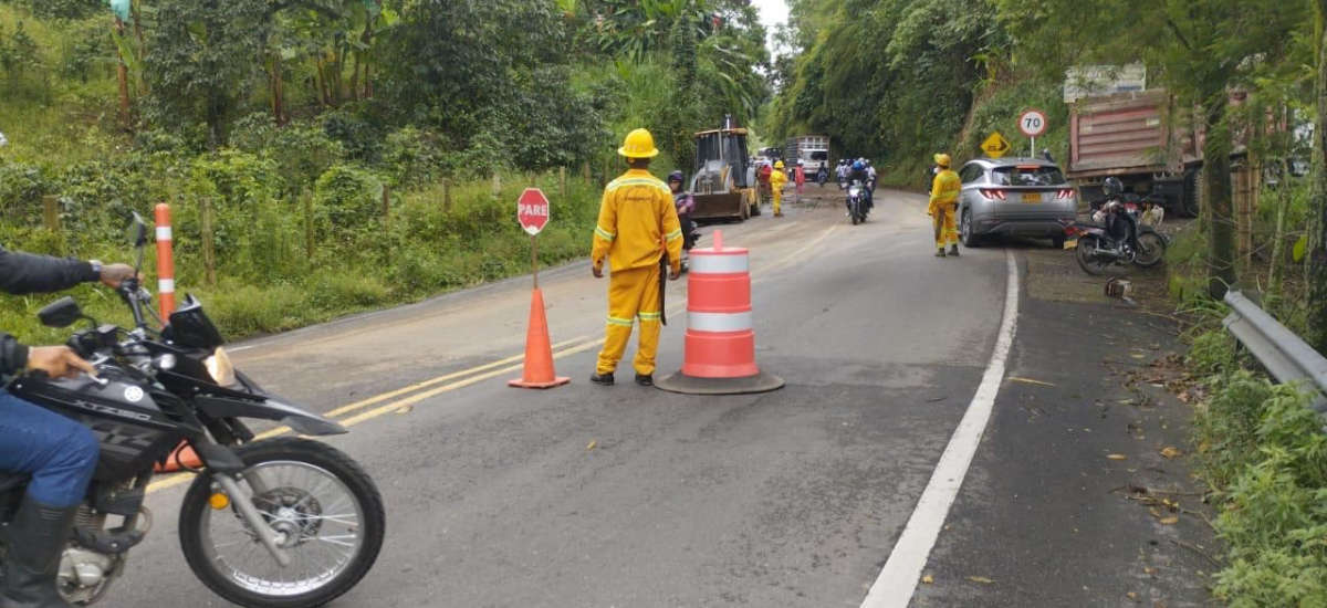 Habilitan paso a un carril en múltiples puntos de la ruta Armenia- Alcalá, Quindío