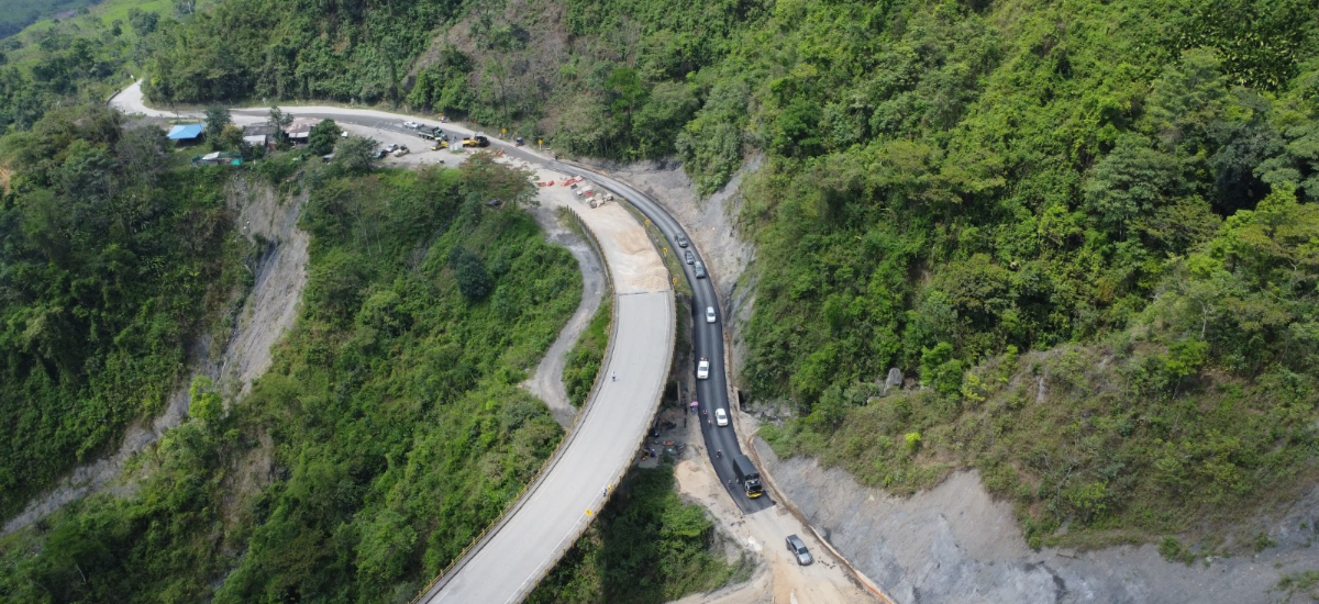 Invías completa pavimentación de 300 metros, de obras de mitigación, en el sector Chorro Blanco, en la vía Sogamoso - Aguazul