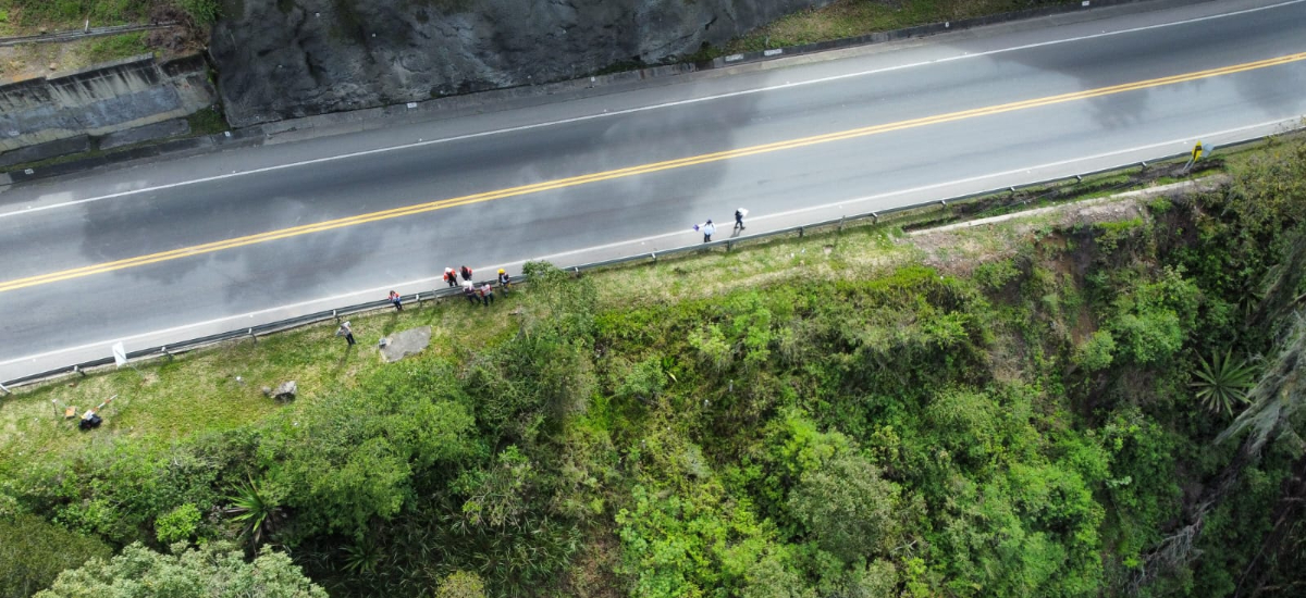 Paso alterno a un carril en el km 20 sector Abasticos en la vía al Llano a partir de hoy