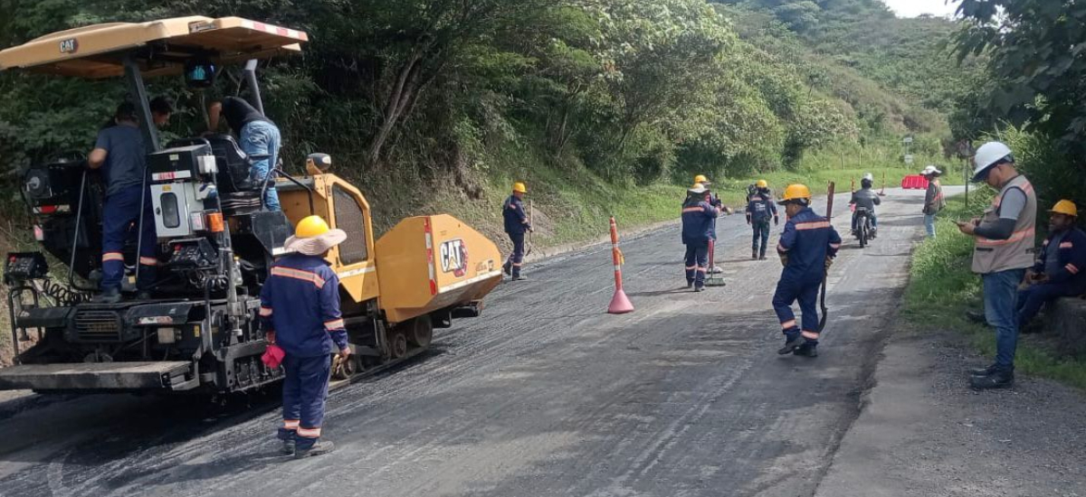 Garantizamos transitabilidad en la vía Panamericana. Invías continúa con las labores de mantenimiento
