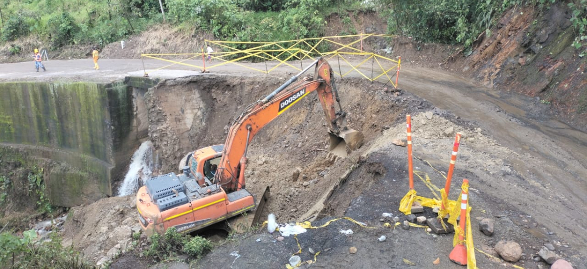 Avanza restauración de la banca en el km 96 de la vía La Soberanía, en Norte de Santander