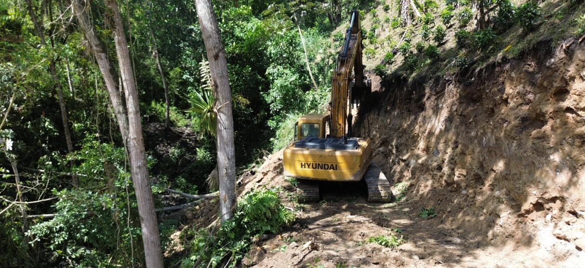 Con actividades de levantamiento topográfico avanza recuperación de la banca en la vía Popayán- Totoró – Inzá- Paéz, Cauca