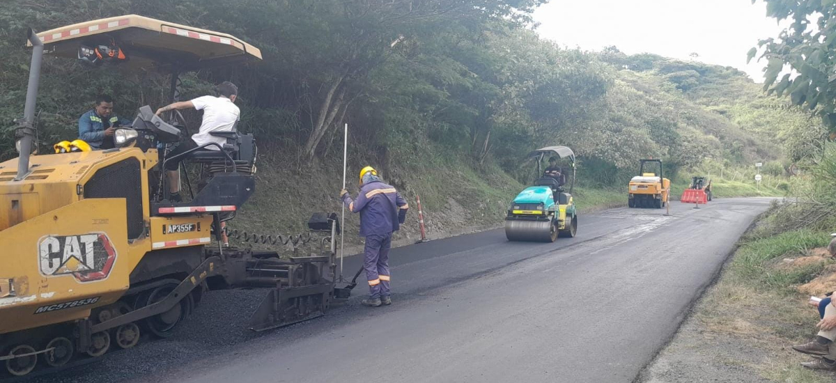 Diálogo con comunidades del Cauca evita paro y permite normalización de operaciones del peaje de El Bordo