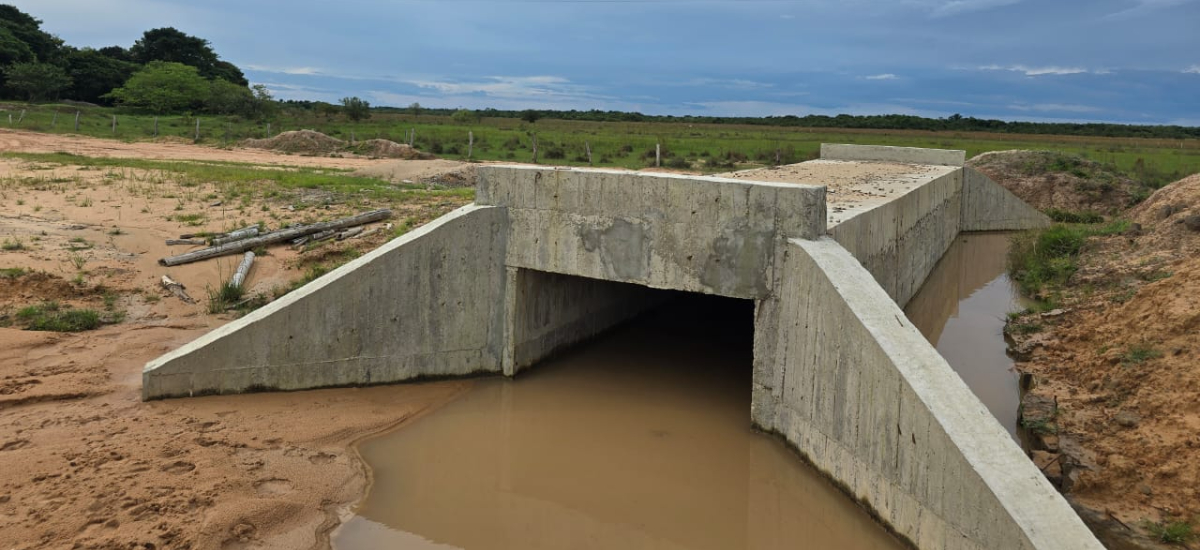 Las obras en Cravo Norte, Arauca, avanzan en 28%, enfrentando retos con tecnología vial de vanguardia