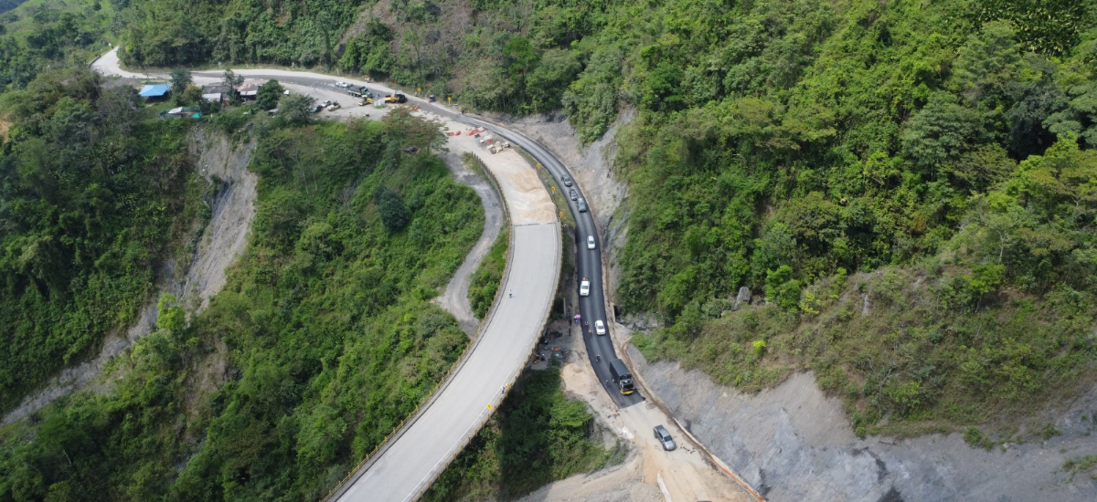 Para salvaguardar la vida de los transportadores de la vía Aguazul – Sogamoso, Invías mantiene restricción a vehículos de 28 toneladas