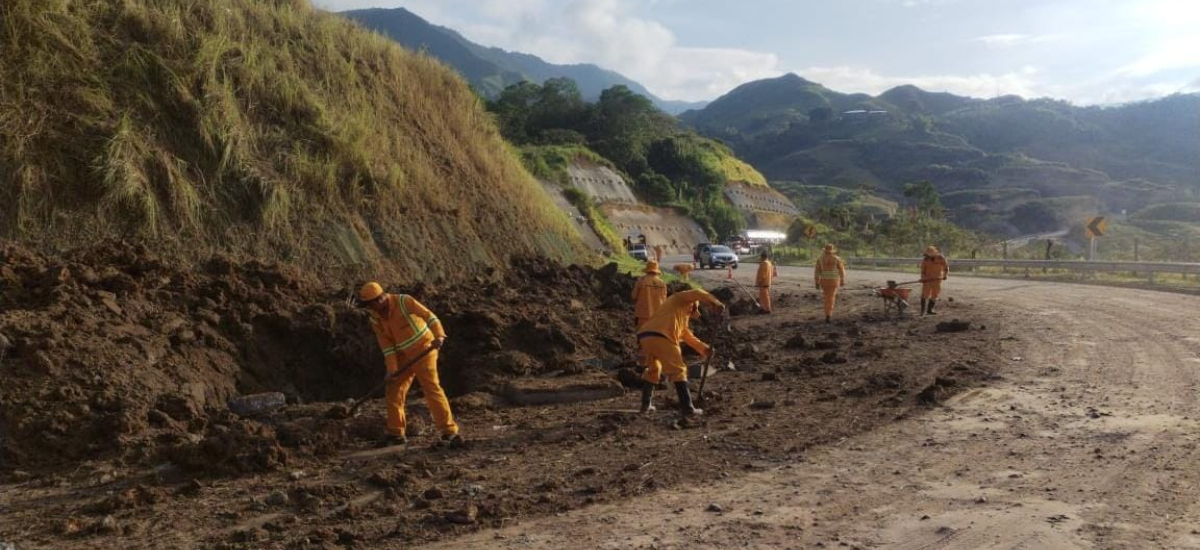 Vía Panamericana opera con normalidad en el sector de Rosas, Cauca tras atentado al Ejército
