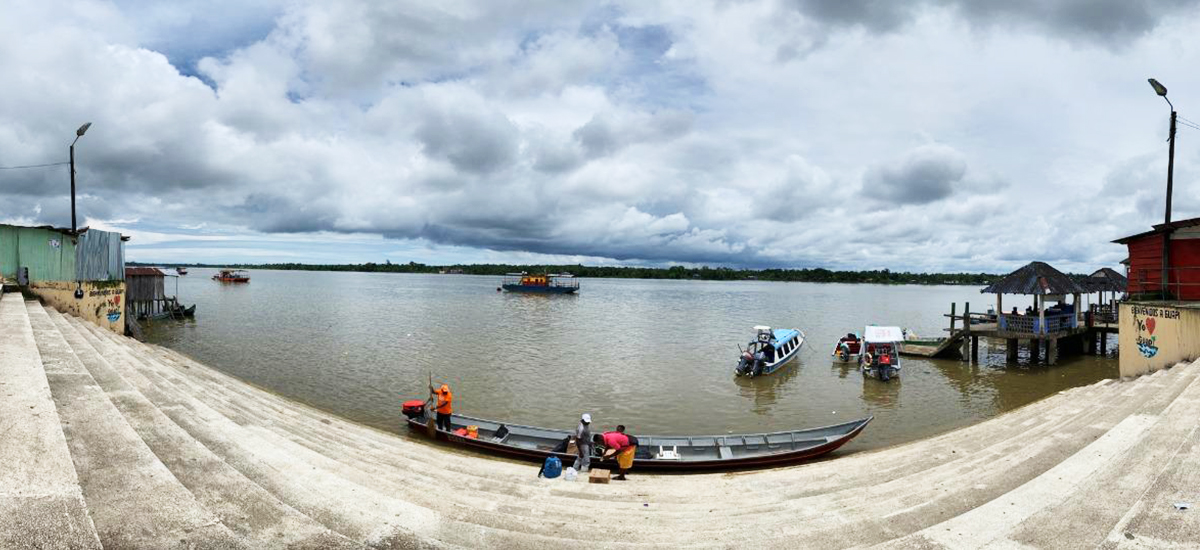 Fotografía panorámica de río en Santa Bárbara de Iscuandé, Nariño.