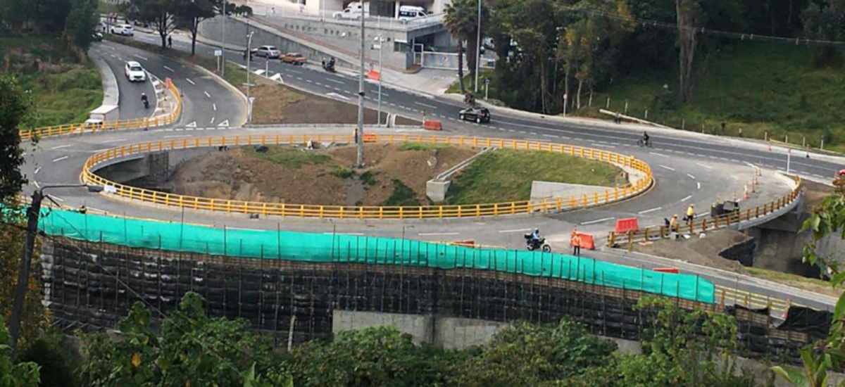 Fotografía glorieta del corredor Honda - Manizales.
