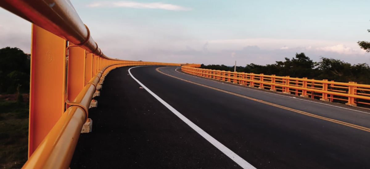 Fotografía puente de Colombia construido por el INVÍAS.