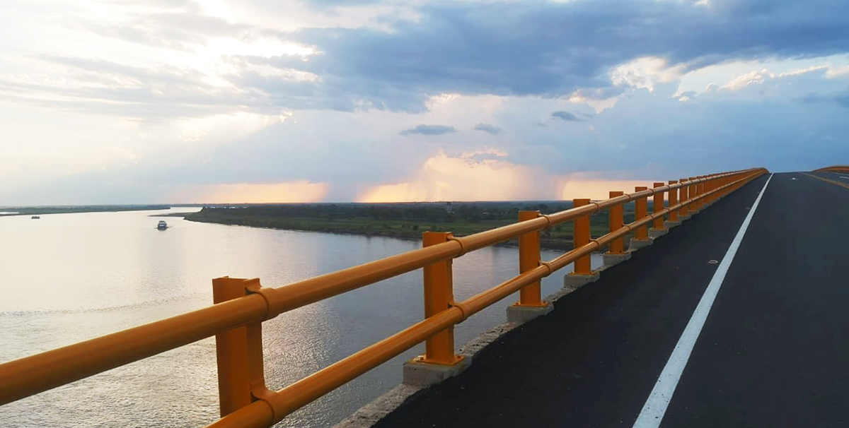 Fotografía del puente Yati - Bodega.