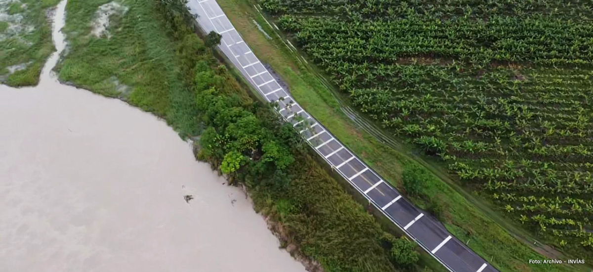 Fotografía aérea de las vías Cruce Puerto Rico - Ye de Granada y La Uribe - Ye de Granada (Meta).