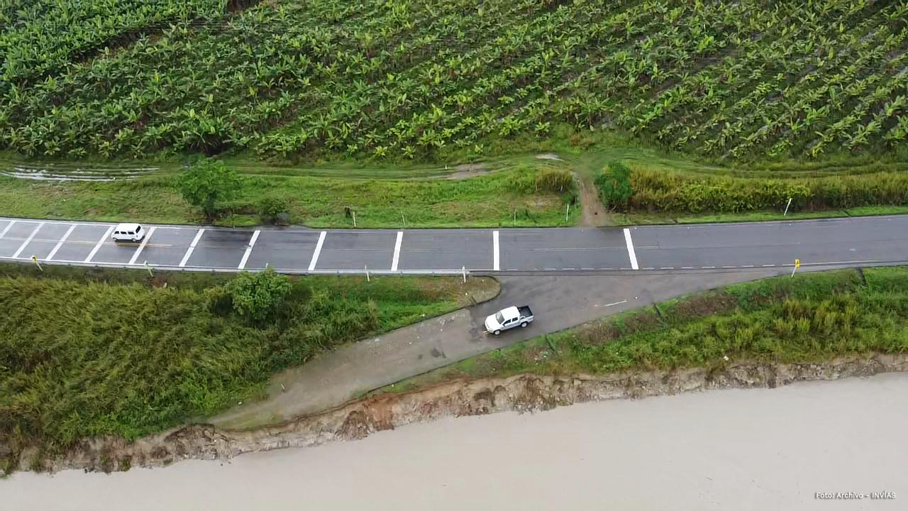 Fotografía aérea cruce Puerto Rico - Ye de Granada y La Uribe - Ye de Granada (Meta).