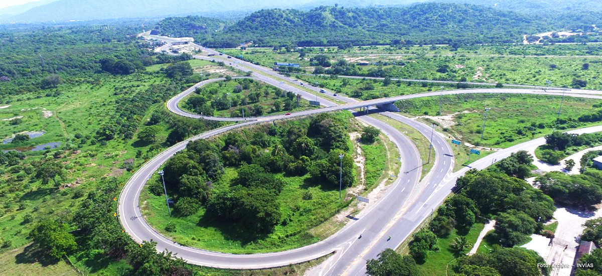 Fotografía intercambiador vial en la Red Vial Nacional del país.