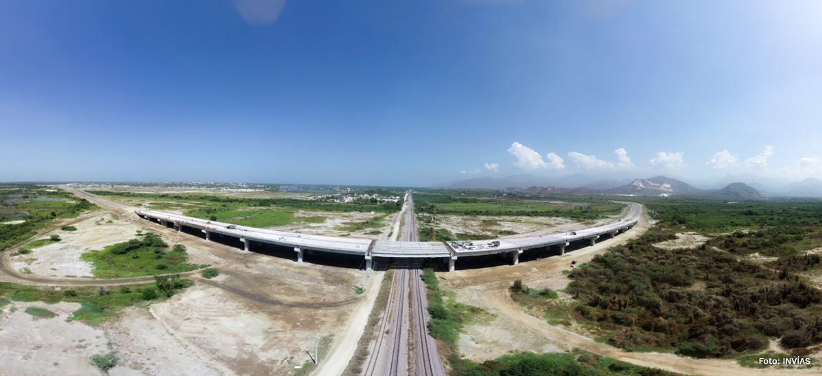 Fotografía panorámica de la vía variante Ciénaga - Barranquilla.