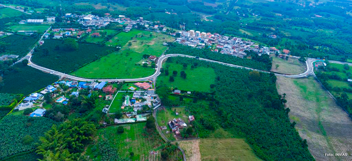 Fotografía aérea del corredor La Tebaida - Pueblo Tapao - Montenegro.