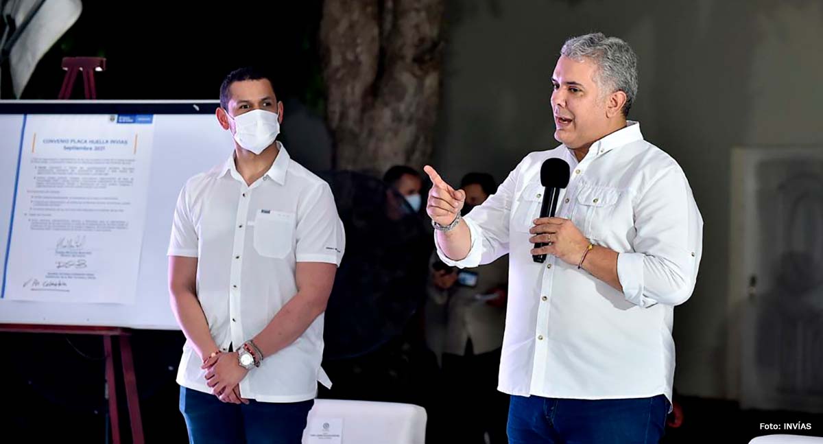 Fotografía de la intervención del Presidente de la República, Iván Duque Márquez, en la firma del convenio para mejorar las vías terciarias.