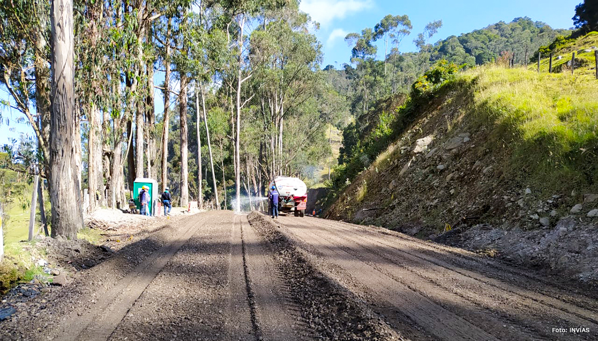 Fotografía de los trabajos realizados en la vía Los Curos - Málaga.