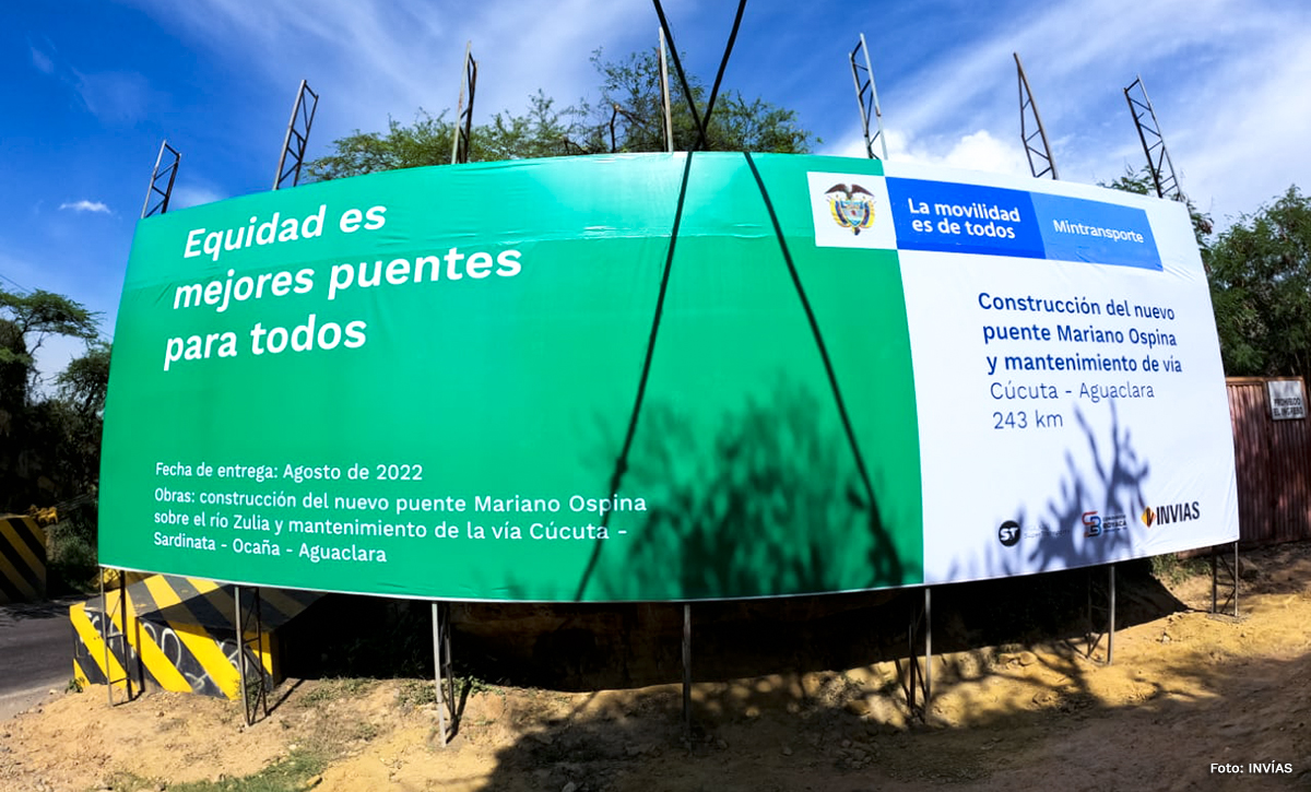 Fotografía de la valla del proyecto de construcción del puente Mariano Ospina.