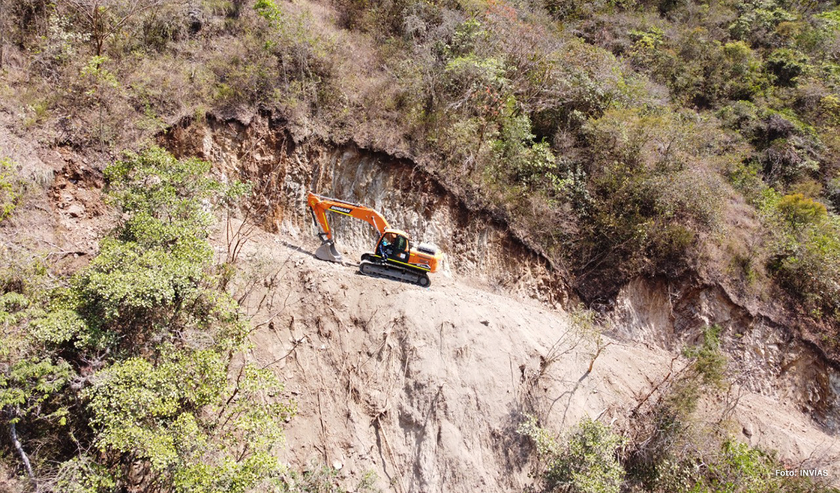 Fotografía del inicio de obras de construcción de acceso al túnel Guillermo Gaviria Correa.