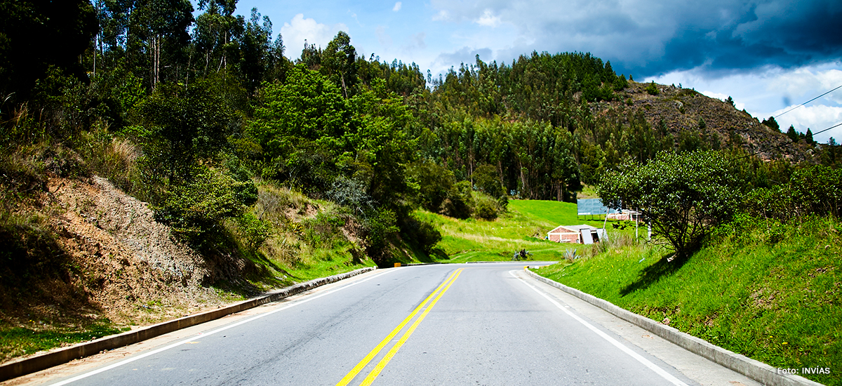 Fotografía de la vía Sogamoso - Aguazul.