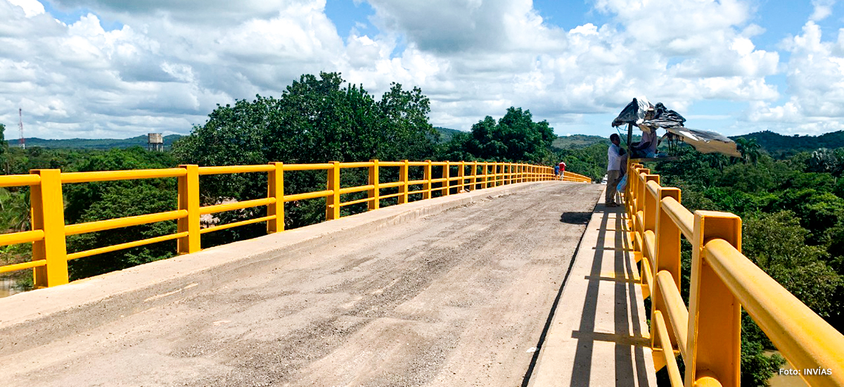 Fotografía de viaducto en carretera en construcción en la zona en la que se ejecutará el proyecto.