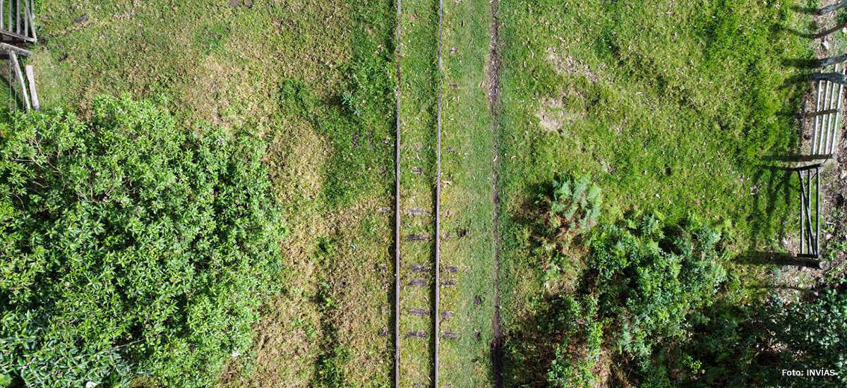 Fotografía de vía ferroviaria que será parte del sendero verde Facatativá - La Mesa en Cundinamarca.