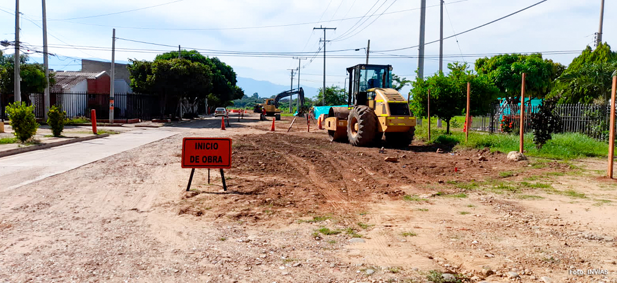 Fotografía del inicio de obras viales en el barrio San Fernando para la terminación del corredor Valledupar - La Paz.