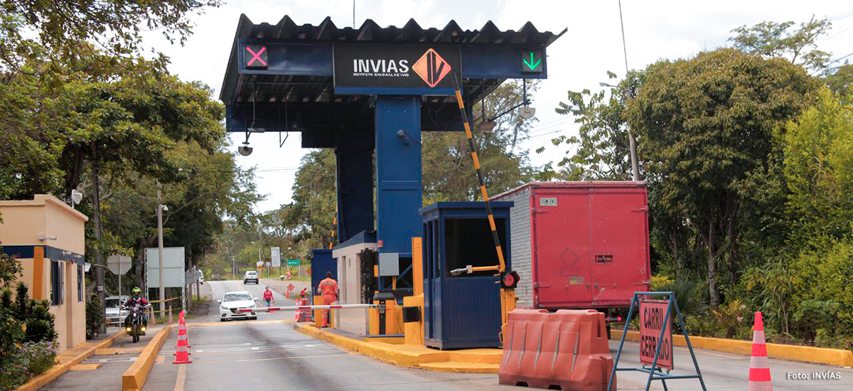 Fotografía del peaje Curití a cargo del INVÍAS.