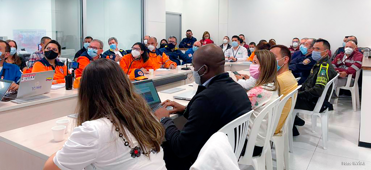 Fotografía de la reunión para aumentar las herramientas de Seguridad Vial.