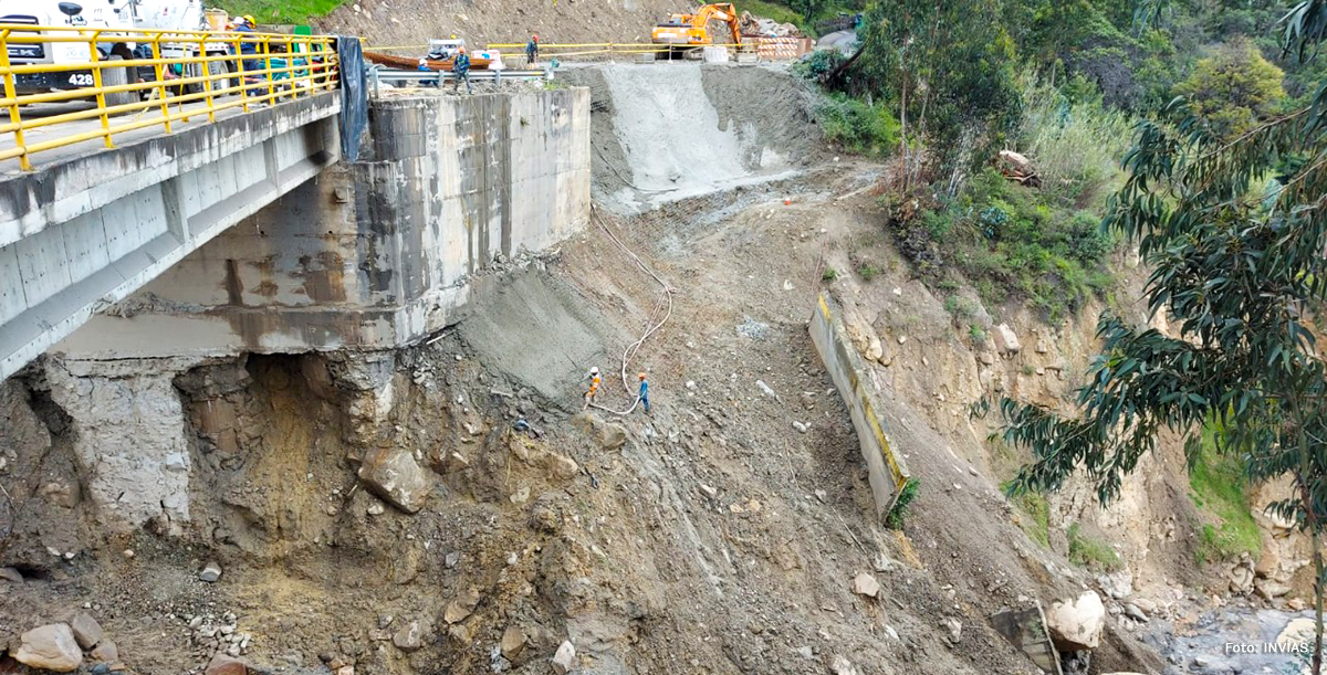 Fotografía del avance de la ejecución de las obras en el puente El Boche, en el corredor Belén - Socha - Sácama, departamento de Boyacá.