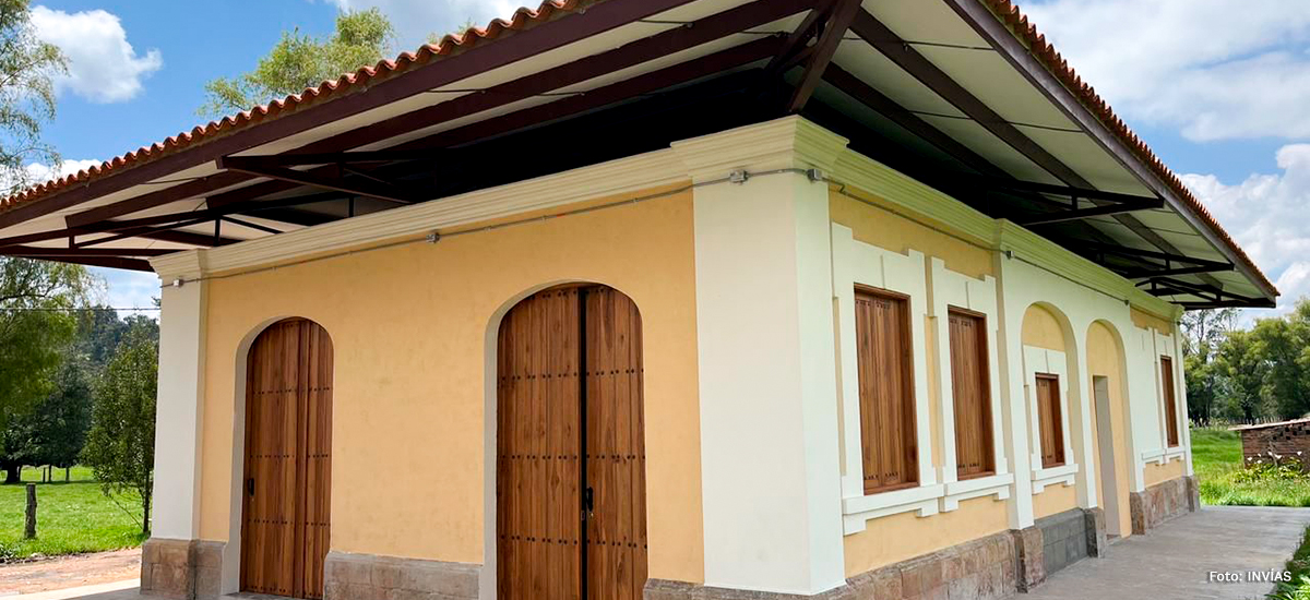 Fotografía de la estación férrea de Saboyá, Boyacá.