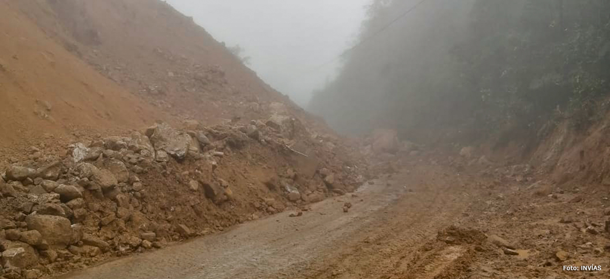 Fotografía del estado de vía que conecta Caquetá y Huila.