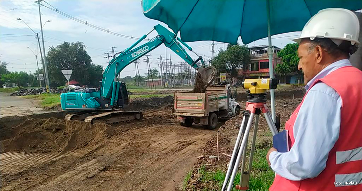 Fotografía de trabajos en vía adelantados para mejorar la conectividad regional del Valle del Cauca.