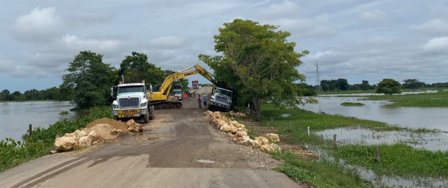 Fotografía del estado de la atención por parte del INVÍAS en la vía Guayepo - Achí.