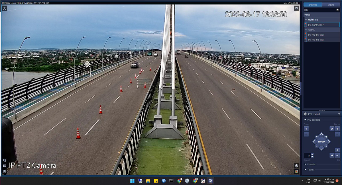 Captura de pantalla del circuito cerrado de televisión en el nuevo puente Pumarejo.