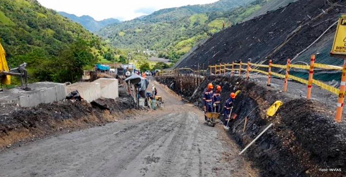 Fotografía de avance de trabajos de atención en la emergencia de la Transversal Cusiana.