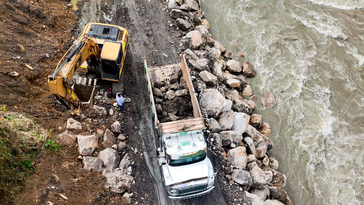 Fotografía de trabajos sobre el río Cravo Sur en Labranzagrande, Boyacá.