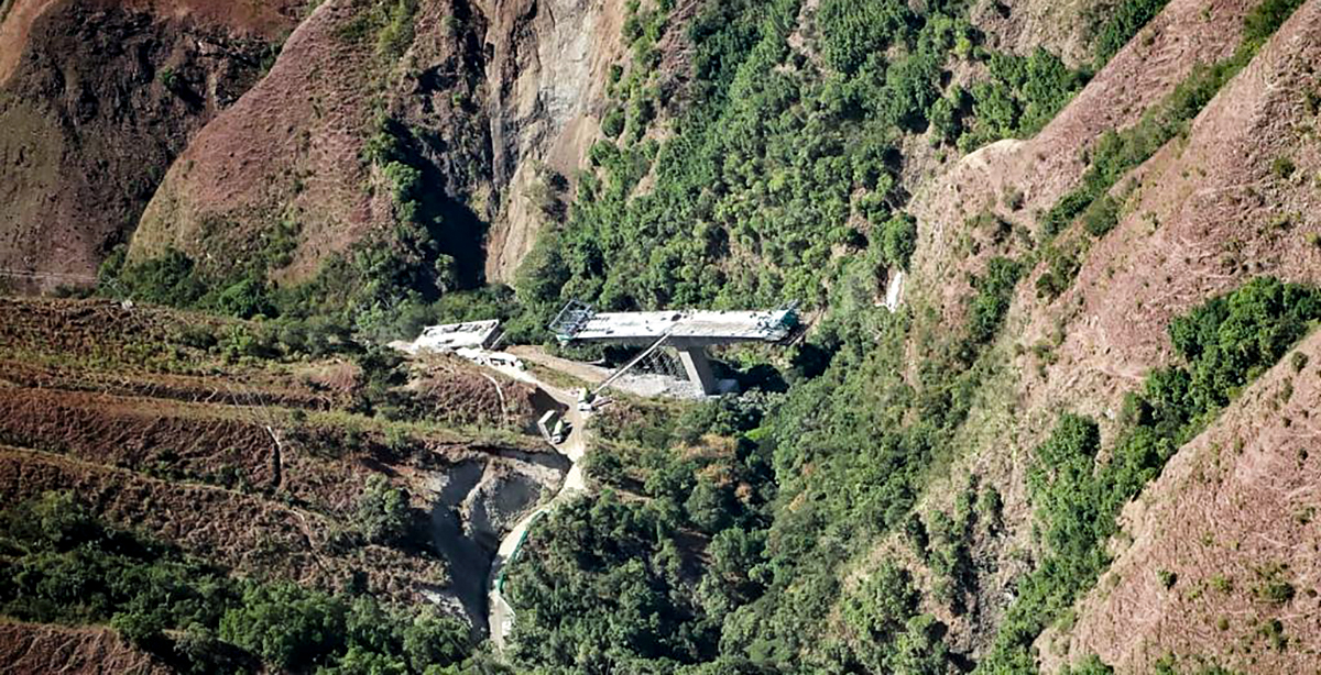 Fotografía aérea del avance de obras en puentes aledañas al túnel Guillermo Gaviria Echeverri.