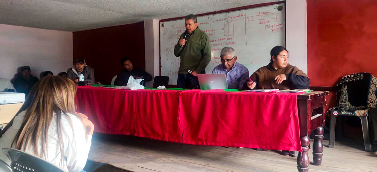 Fotografía de la intervención del Subdirector de Sostenibilidad del INVÍAS, Jairo Argüello durante la suscripción de acuerdos del Paletará.