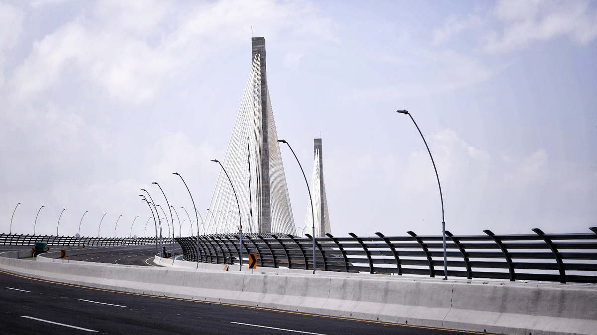 Fotografía del puente Pumarejo construído por el INVÍAS.