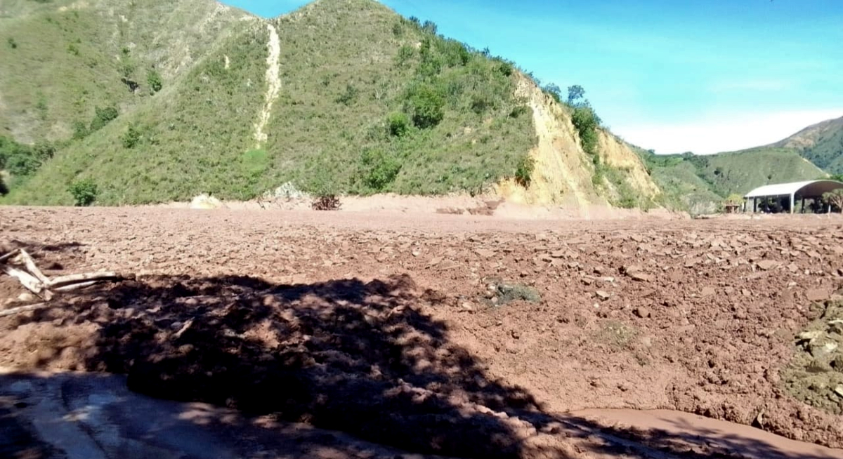 Fotografía del estado actual de la emergencia en la vía Ocaña - Sardinata - Cúcuta.