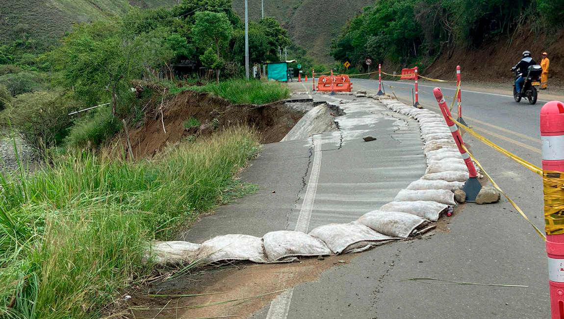 Fotografía del estado de avance de las obras en Dagua, de la vía Cali - Loboguerrero.