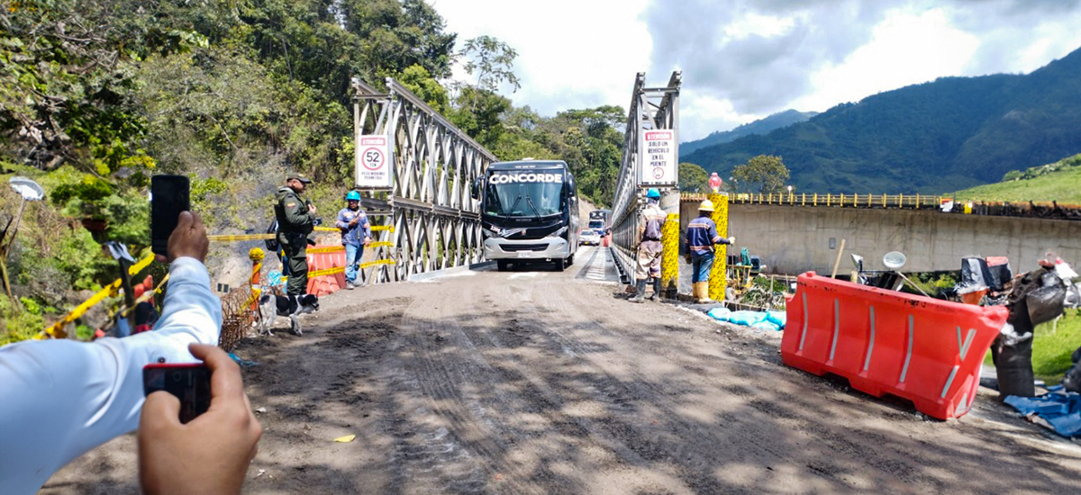 Fotografía del tránsito vehicular en el corredor vial Sogamoso - Aguazul.