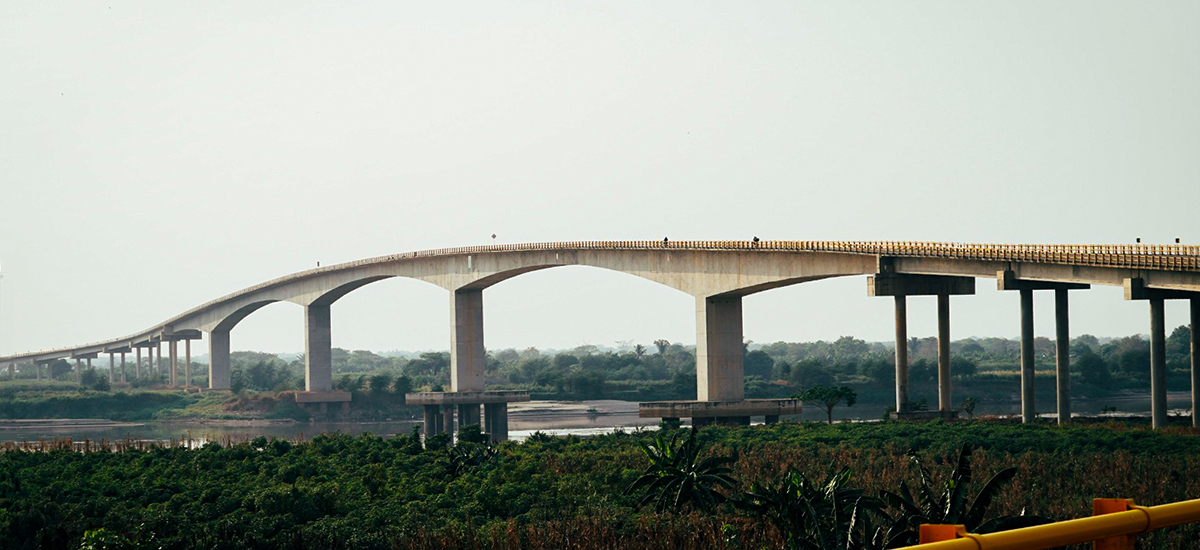 Fotografía del puente Roncador, en Magangué, Bolívar.